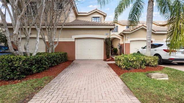 3889 Tree Top Dr 3889, Weston, FL 33332