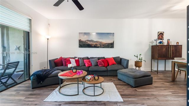 3889 Tree Top Dr 3889, Weston, FL 33332