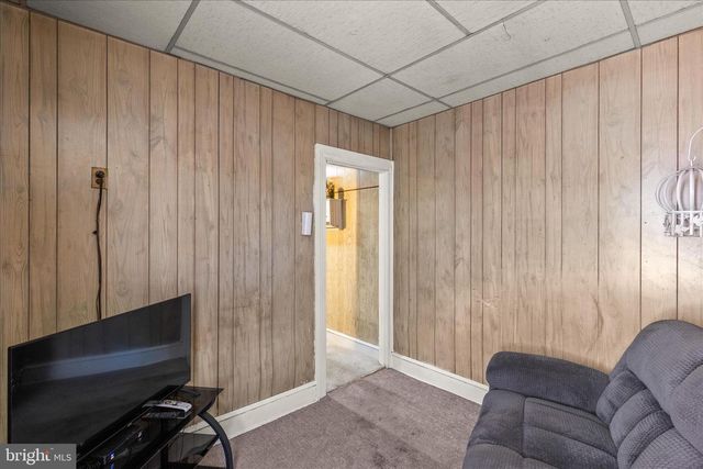 350 E POPLAR ST, York, PA 17403