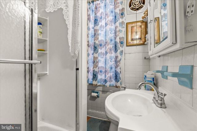 350 E POPLAR ST, York, PA 17403