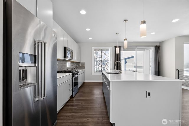 3526 164th Place SW, Lynnwood, WA 98037