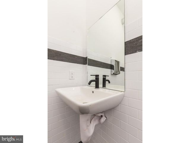 1452 N 4TH ST, Philadelphia, PA 19122