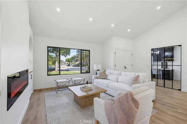 155 S Lincoln, Orange, CA 92866