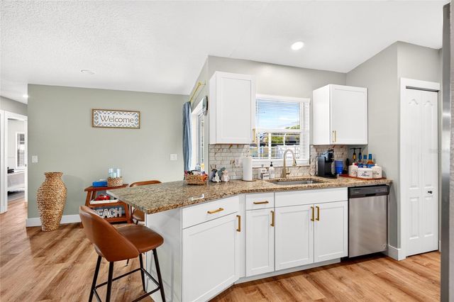 33 RIVERSIDE LANE, Palm Coast, FL 32164