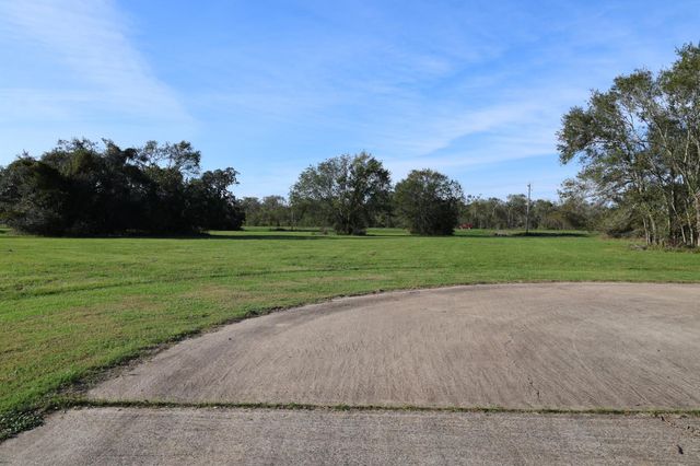 331 Green Pasture Court, Angleton, TX 77515