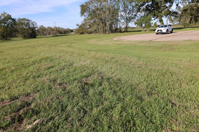 331 Green Pasture Court, Angleton, TX 77515
