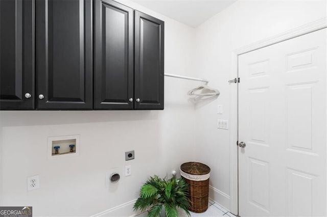 6915 Carmel Court, Suwanee, GA 30024