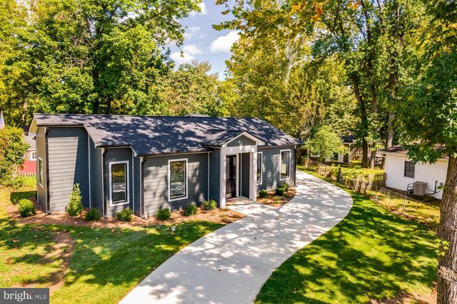 13711 JOYCE RD, Woodbridge, VA 22191