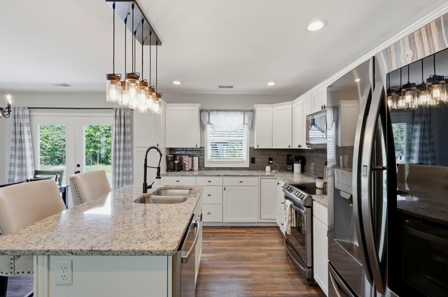 475 Flint Road, Waco, KY 40385
