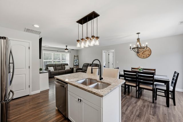 475 Flint Road, Waco, KY 40385