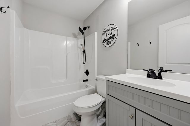 475 Flint Road, Waco, KY 40385