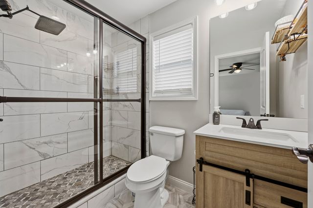 475 Flint Road, Waco, KY 40385