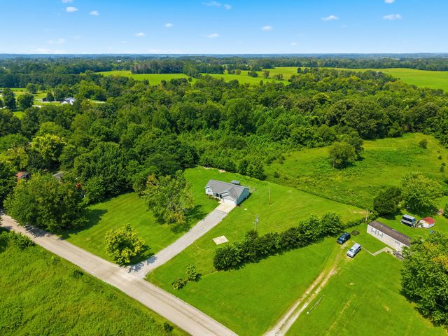 475 Flint Road, Waco, KY 40385