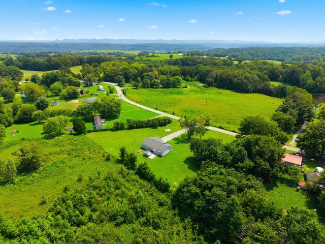 475 Flint Road, Waco, KY 40385