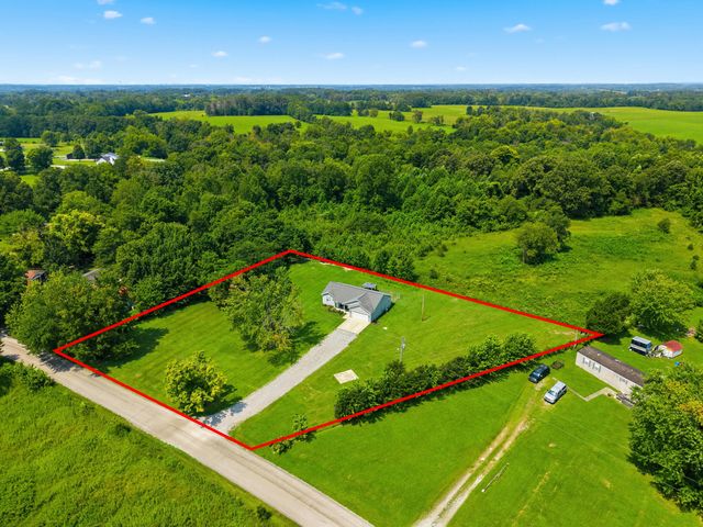 475 Flint Road, Waco, KY 40385
