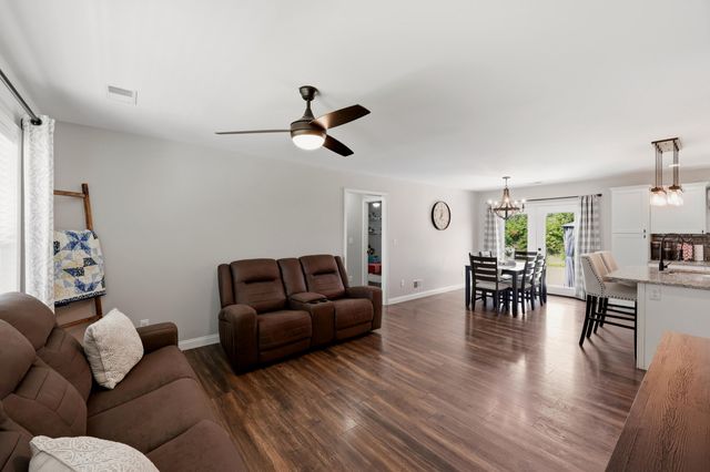 475 Flint Road, Waco, KY 40385