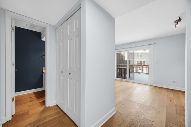 6318 Prideham Street, Downers Grove, IL 60516