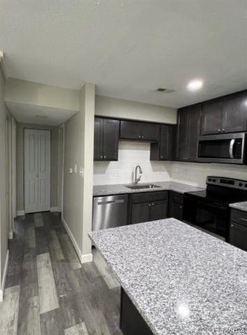 1913 Gascony Parc Drive 1913, Lake St Louis, MO 63367