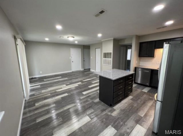 1913 Gascony Parc Drive 1913, Lake St Louis, MO 63367