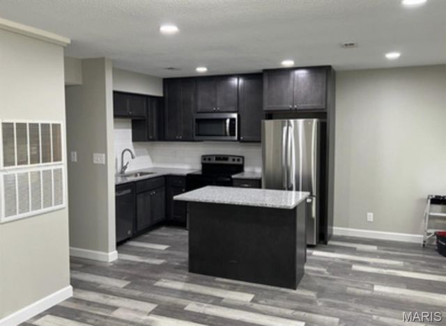 1913 Gascony Parc Drive 1913, Lake St Louis, MO 63367