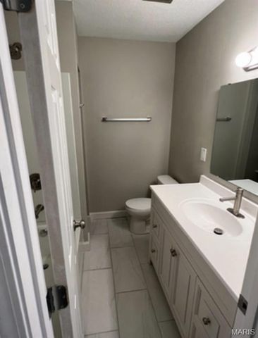 1913 Gascony Parc Drive 1913, Lake St Louis, MO 63367