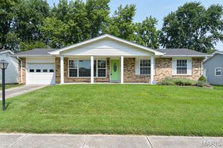 429 Canary, St Charles, MO 63301