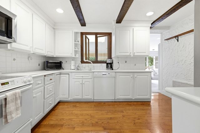 102 Oakdale Road, Newton, MA 02461
