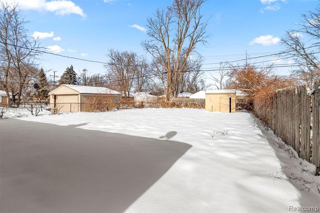 28632 Parkwood Street, Inkster, MI 48141