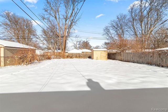 28632 Parkwood Street, Inkster, MI 48141