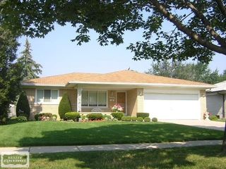 33725 Somerset Drive, Sterling Heights, MI 48312