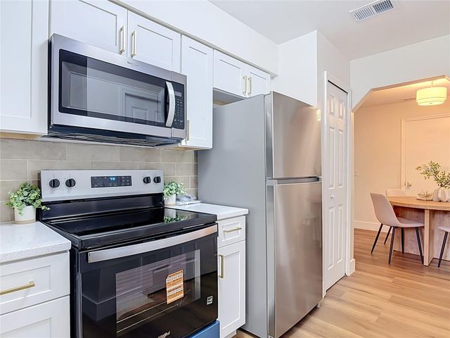 1220 W 3RD STREET, Sanford, FL 32771