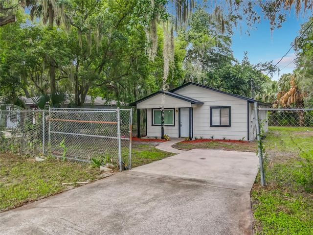 1220 W 3RD STREET, Sanford, FL 32771
