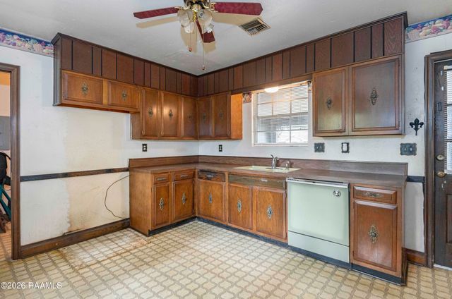 112 Beta Drive, Lafayette, LA 70506