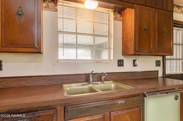 112 Beta Drive, Lafayette, LA 70506
