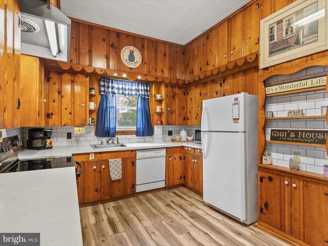 36 W CHURCH ST, Selbyville, DE 19975