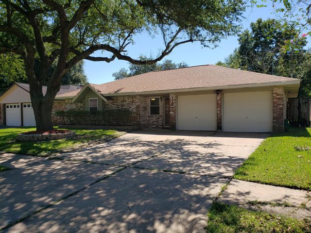 1129 E Rutgers Lane, Deer Park, TX 77536