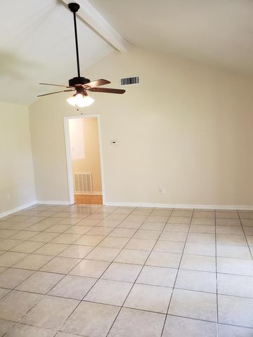 1129 E Rutgers Lane, Deer Park, TX 77536