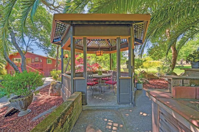 7333 Surette Ln, Loomis, CA 95650