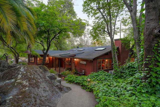 7333 Surette Ln, Loomis, CA 95650