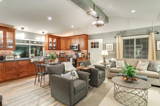 7333 Surette Ln, Loomis, CA 95650