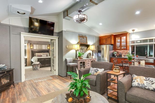 7333 Surette Ln, Loomis, CA 95650