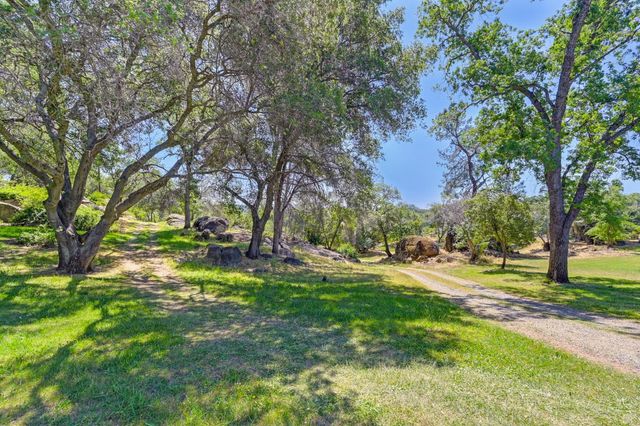 7333 Surette Ln, Loomis, CA 95650