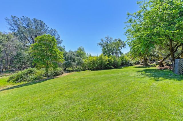 7333 Surette Ln, Loomis, CA 95650