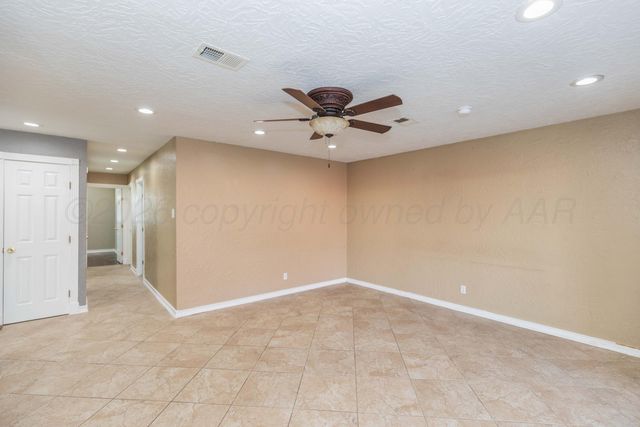 2300 PITTSBURG Street, Amarillo, TX 79103