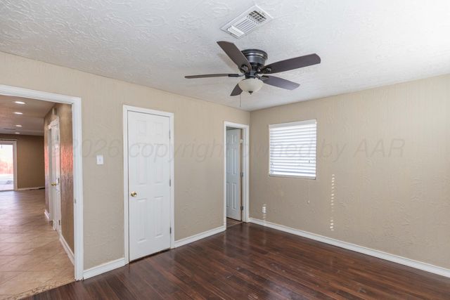 2300 PITTSBURG Street, Amarillo, TX 79103