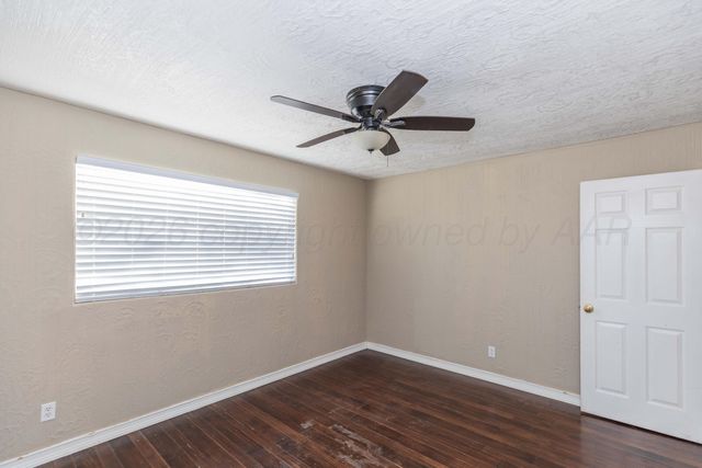 2300 PITTSBURG Street, Amarillo, TX 79103