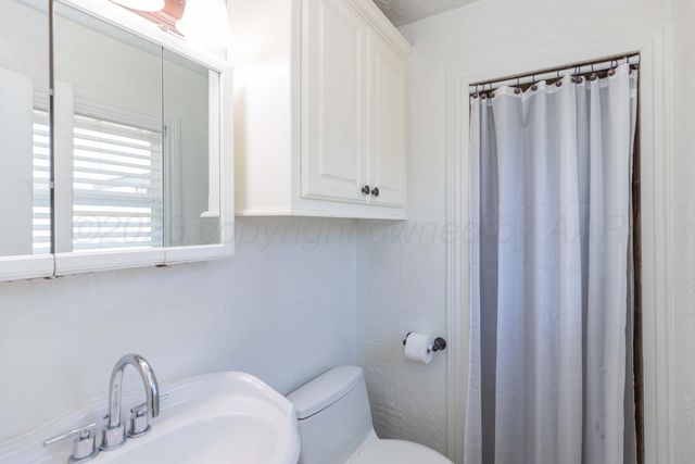 2300 PITTSBURG Street, Amarillo, TX 79103