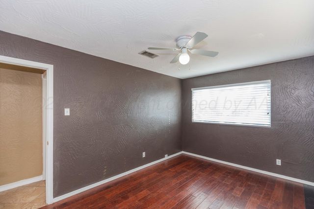 2300 PITTSBURG Street, Amarillo, TX 79103