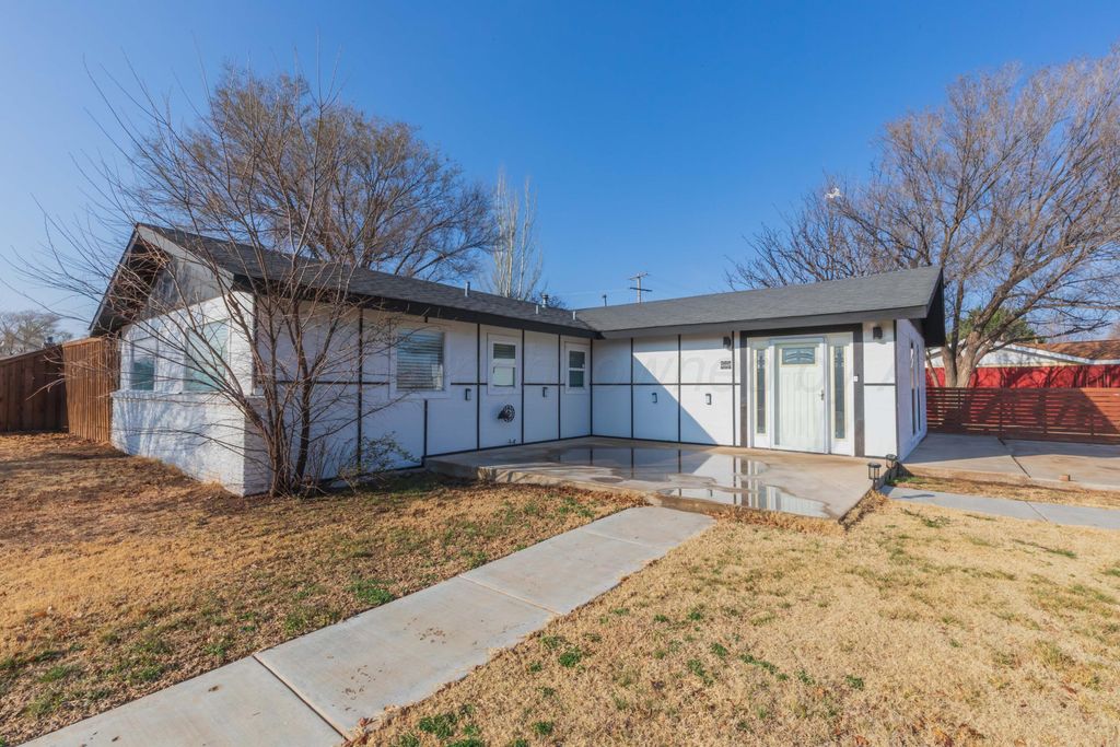 2300 PITTSBURG Street, Amarillo, TX 79103