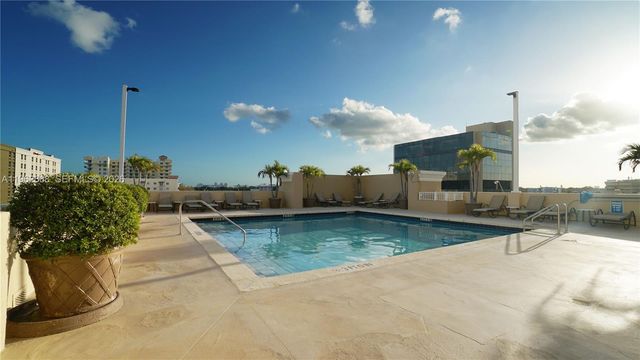 117 NW 42nd Ave 708, Miami, FL 33126